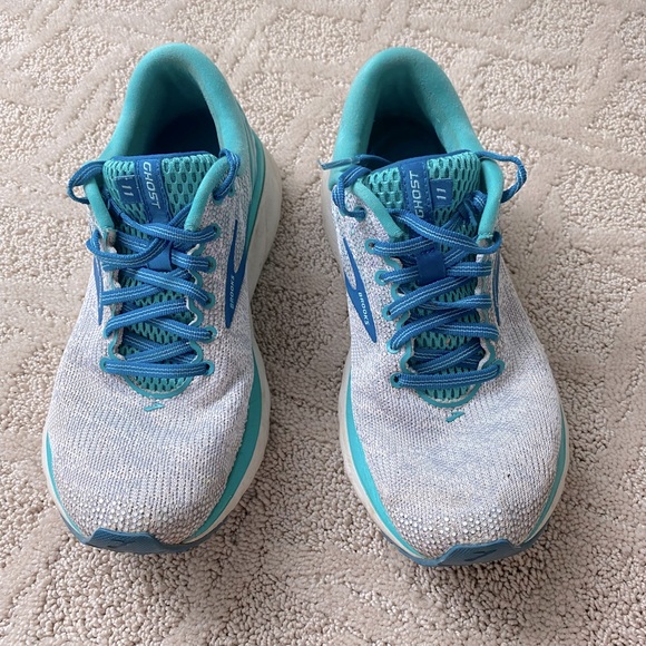 Brooks running shoes - Picture 1 of 2